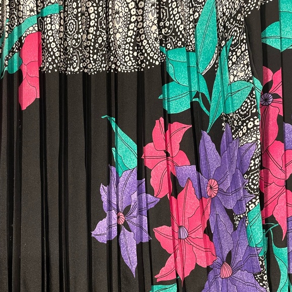 Vintage Floral Pleated Midi Skirt Pink Purple Black Green - Picture 7 of 9